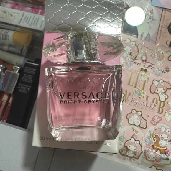 Versace Bright Crystal Perfume - Picture 2 of 4